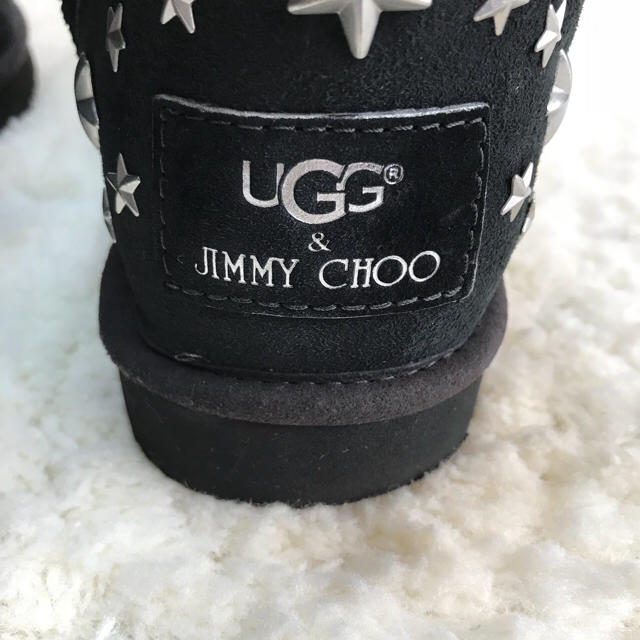 JIMMY CHOO(ジミーチュウ)のももいちご様専用 未使用 ジミーチュウ UGG コラボ ブーツ レディースの靴/シューズ(ブーツ)の商品写真