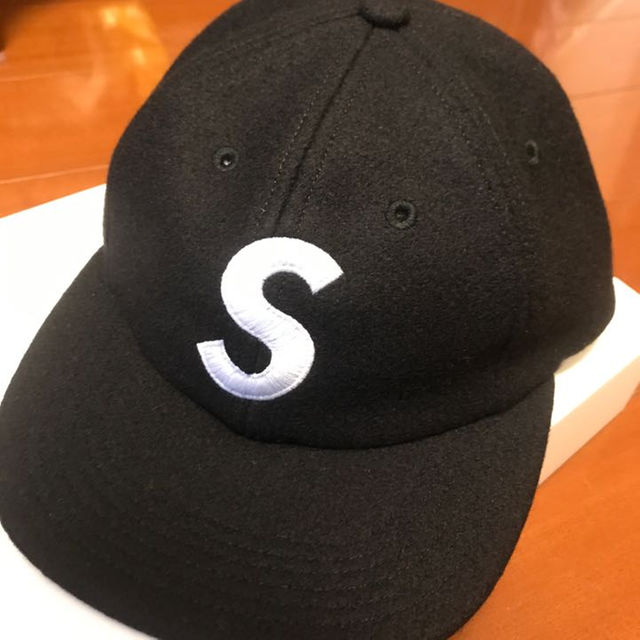 本物品質の logo S Wool - Supreme 6-panel キャップ Sロゴ その他