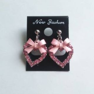 ピンクリボンハートピアス♡(ピアス)