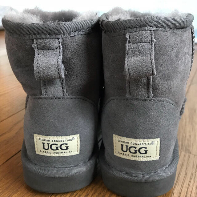 UGG mini bootsの通販 by ppptt's shop｜アグならラクマ - ozwear connection UGG◇classic 人気特価