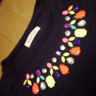 ロデオクラウンズ(RODEO CROWNS)のビジュー付きトップス(Tシャツ(半袖/袖なし))