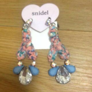 スナイデル(SNIDEL)のsnidel♡イヤリング(イヤリング)