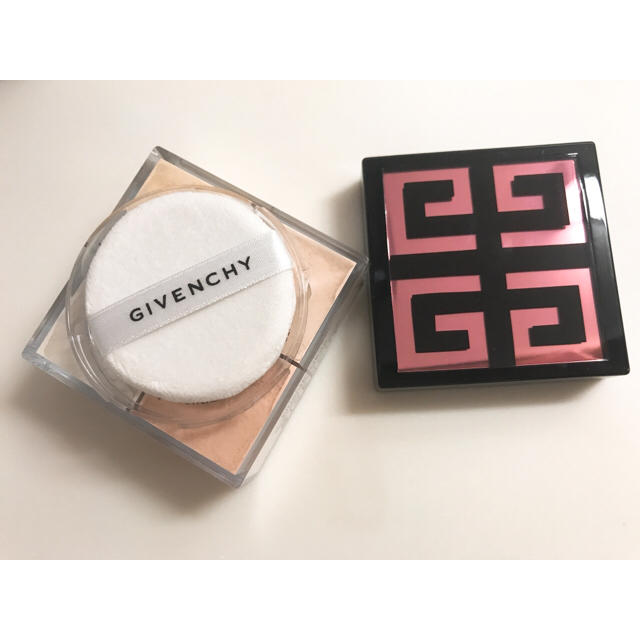 GIVENCHY(ジバンシィ)のGIVENCHY PRISME LIBRE #5 SOFT WHITE コスメ/美容のベースメイク/化粧品(フェイスパウダー)の商品写真