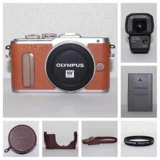 オリンパス(OLYMPUS)のOLYMPUS PEN E-PL8【超お得セット！】(ミラーレス一眼)