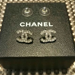 シャネル(CHANEL)の美品☆シャネル ココマーク ビジュー ピアス(ピアス)