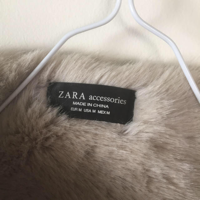 ZARA(ザラ)のザラ ファーネックウォーマー マフラー レディースのファッション小物(ネックウォーマー)の商品写真