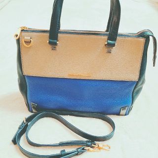 マークバイマークジェイコブス(MARC BY MARC JACOBS)のmarc by marc jacobs　大きめハンドバッグ(ハンドバッグ)