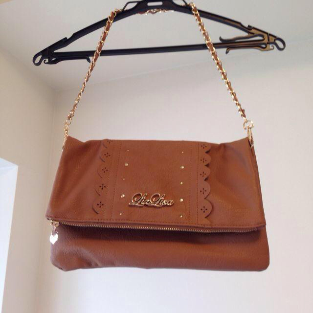 LIZ LISA(リズリサ)のチェーン付きクラッチバッグ レディースのバッグ(ショルダーバッグ)の商品写真