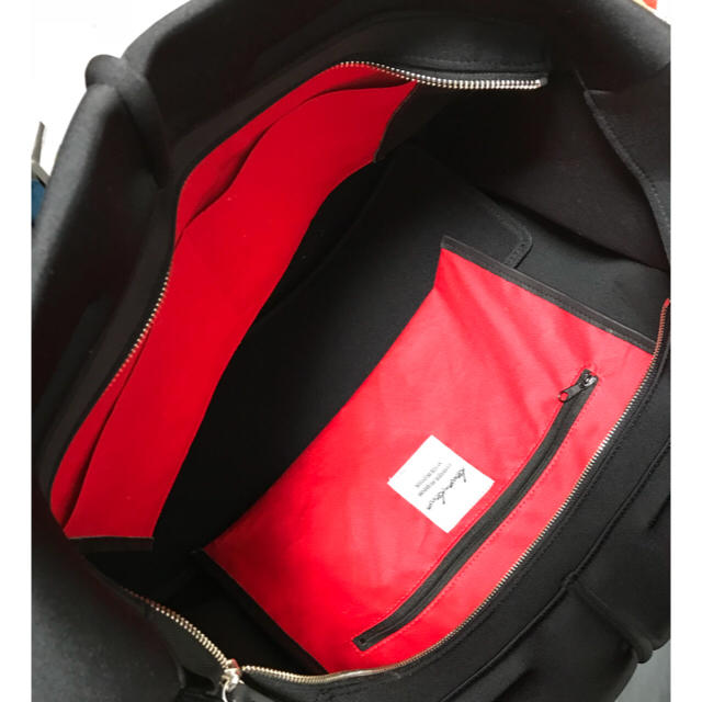 ear PAPILLONNER(イアパピヨネ)のKawa-Kawa 未使用バッグ 黒  L レディースのバッグ(ショルダーバッグ)の商品写真