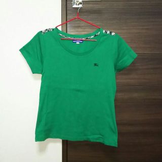 バーバリーブルーレーベル(BURBERRY BLUE LABEL)の【送料込】バーバリー・ブルーレーベル  Tシャツ(グリーン)  サイズ38(M)(その他)