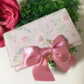 メゾンドフルール(Maison de FLEUR)の☆新品未使用♡メゾンドフルール♡POPUP限定☆スモーキーフラワーカードケース☆(名刺入れ/定期入れ)