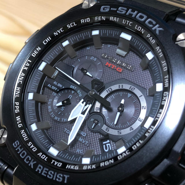 G-SHOCK(ジーショック)の美品G-SHOCK MTG-S1000BD-1AJF メンズの時計(腕時計(アナログ))の商品写真