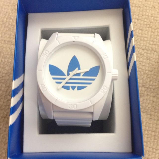 adidas(アディダス)のadidas 腕時計 white レディースのファッション小物(腕時計)の商品写真