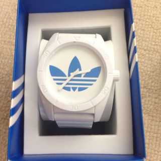 アディダス(adidas)のadidas 腕時計 white(腕時計)