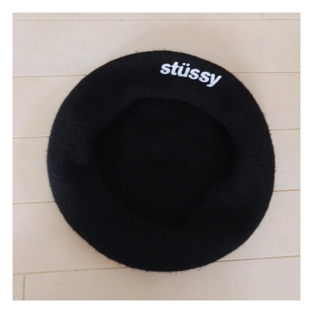 STUSSY(ステューシー)のStussy woman Elliot Beret ベレー帽 レディースの帽子(ハンチング/ベレー帽)の商品写真