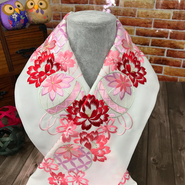卒業式などに襟元華やか☆刺繍半衿 新品 化繊 日本製 刺繍半衿 華やか