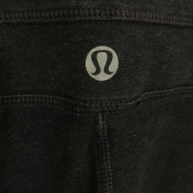 lululemon(ルルレモン)のGroove pant 4 blue grey  スポーツ/アウトドアのトレーニング/エクササイズ(ヨガ)の商品写真