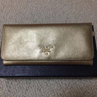 プラダ(PRADA)のプラダ 長財布 ゴールド(財布)