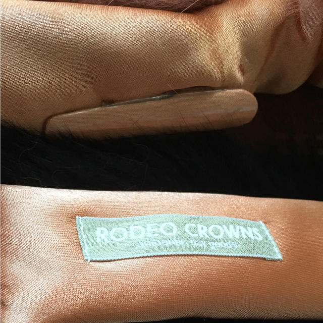 RODEO CROWNS(ロデオクラウンズ)の*専用*バイカラー ファーマフラー新品未使用 レディースのファッション小物(マフラー/ショール)の商品写真