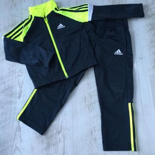 アディダス(adidas)の【まーパパ様 専用】110㎝ アディダスジャージ上下セット(その他)