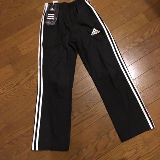 アディダス(adidas)の☆新品タグつき☆アディダス長ズボンウインドブレーカージャージスポーツ140cm(パンツ/スパッツ)