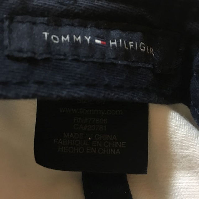 TOMMY HILFIGER(トミーヒルフィガー)のトミーヒルフィガーキャップCAPサイズ4-7 キッズ/ベビー/マタニティのこども用ファッション小物(帽子)の商品写真