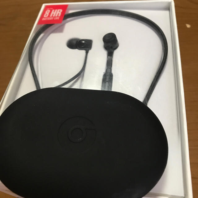 Beats x ブラック