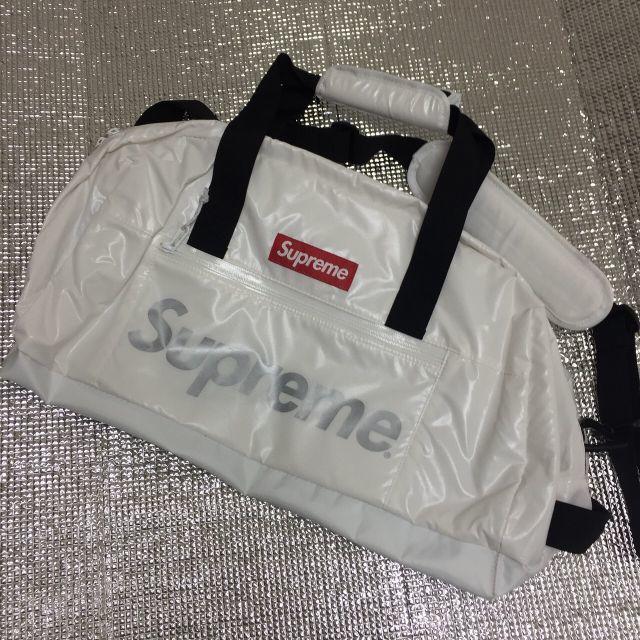 Supreme(シュプリーム)のSupreme 17fw Dufflebag 白 White メンズのバッグ(ボストンバッグ)の商品写真