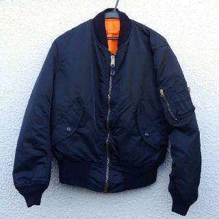 アルファインダストリーズ(ALPHA INDUSTRIES)のアルファ MA-1 フライトジャケット【USA製★人気のブラック★Ssize】(フライトジャケット)