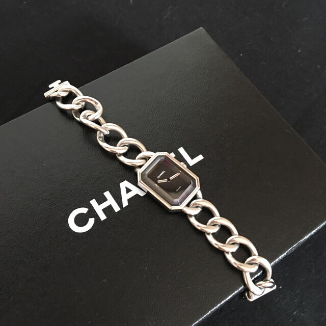 CHANEL(シャネル)のCHANEL プルミエール 腕時計 ブラック 黒 Mサイズ エンタメ/ホビーのエンタメ その他(その他)の商品写真