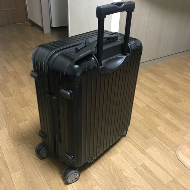 RIMOWA(リモワ)のRIMOWA リモワ サルサ 52L ブラック メンズのバッグ(トラベルバッグ/スーツケース)の商品写真
