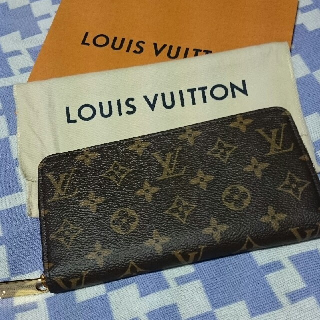 正規品】 VUITTON LOUIS - ＊新型ルイヴィトンジッピーウォレット