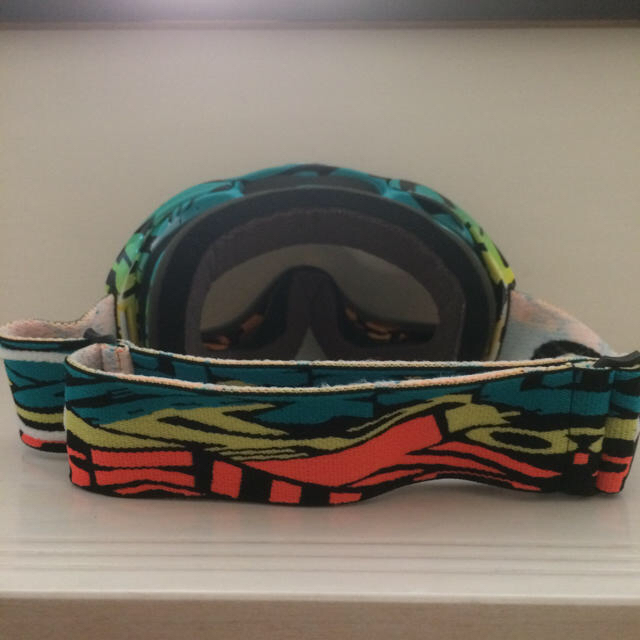 Oakley(オークリー)のOAKLEY ゴーグル スポーツ/アウトドアのスノーボード(ウエア/装備)の商品写真