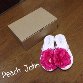 ピーチジョン(PEACH JOHN)のPeachJohn/大輪フラワーサンダル(サンダル)