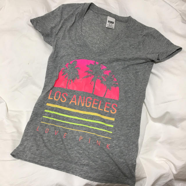 Victoria's Secret(ヴィクトリアズシークレット)のヴィクトリアズシークレット Tシャツ レディースのトップス(Tシャツ(半袖/袖なし))の商品写真