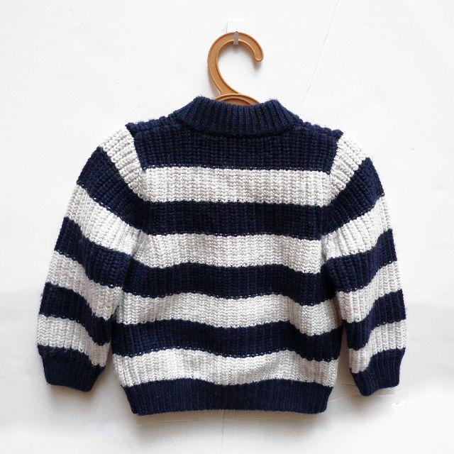 PETIT BATEAU(プチバトー)の★人気★プチバトー★2才★厚手ボーダーニットカーディガン☆1万2千円★ キッズ/ベビー/マタニティのベビー服(~85cm)(カーディガン/ボレロ)の商品写真