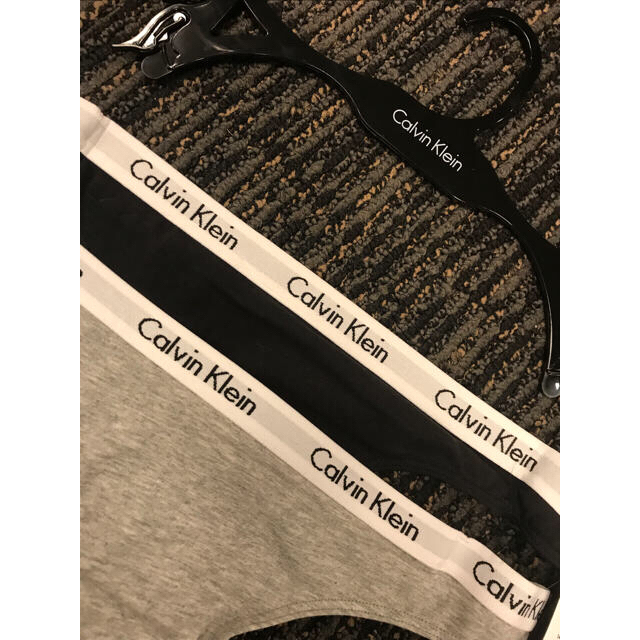 Calvin Klein(カルバンクライン)のカルバンクライン ショーツ  Tバック 2枚セット 6100円 レディースの下着/アンダーウェア(ショーツ)の商品写真