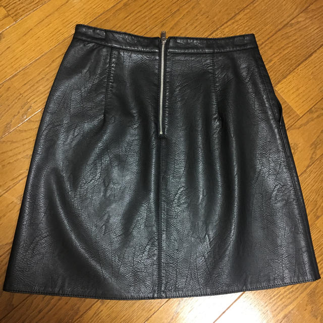 ZARA(ザラ)のザラ レザースカート レディースのスカート(ひざ丈スカート)の商品写真