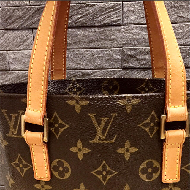 LOUIS VUITTON(ルイヴィトン)の【極美品】正規品 ルイヴィトン ヴァヴァン PM ハンドバッグ モノグラム レディースのバッグ(トートバッグ)の商品写真