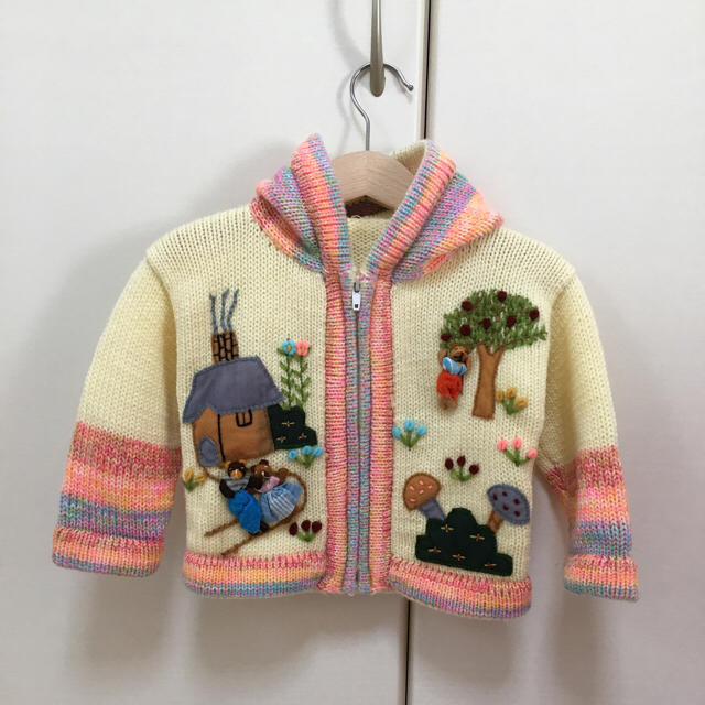 美品   刺繍セーターパーカー キッズ/ベビー/マタニティのキッズ服女の子用(90cm~)(カーディガン)の商品写真