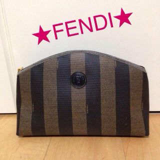 フェンディ(FENDI)の♦️FENDI クラッチバッグ♦️(クラッチバッグ)