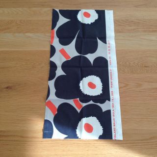 マリメッコ(marimekko)のマリメッコ❤︎はぎれ❤︎ピエニウニッコ(生地/糸)