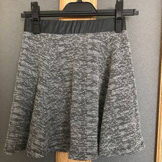 エイチアンドエム(H&M)の＊美品使えるH&Mシンプルスカート白黒＊(ミニスカート)