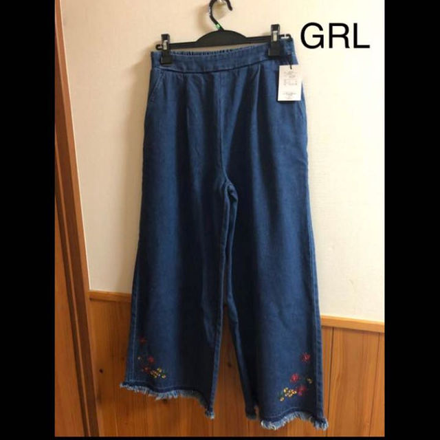GRL(グレイル)の新品 GRL  花柄刺繍 フリンジワイドパンツ レディースのパンツ(デニム/ジーンズ)の商品写真