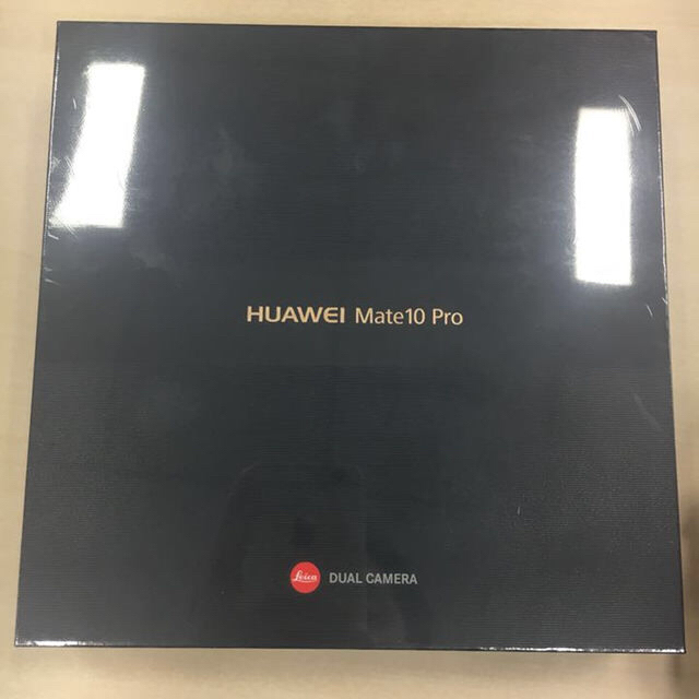 HUAWEI Mate10pro ブルー 新品未開封 スマホ/家電/カメラのスマートフォン/携帯電話(スマートフォン本体)の商品写真