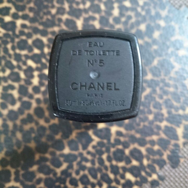 CHANEL(シャネル)のシャネル 香水 ケース コスメ/美容の香水(その他)の商品写真