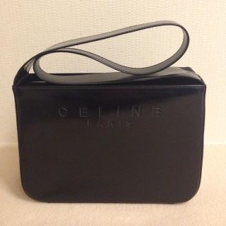 セリーヌ(celine)の新品✨黒エナメルショルダー(ショルダーバッグ)