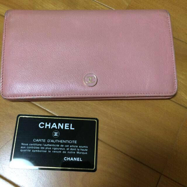 CHANEL(シャネル)の値下げ✩シャネル✩ココボタン レディースのファッション小物(財布)の商品写真