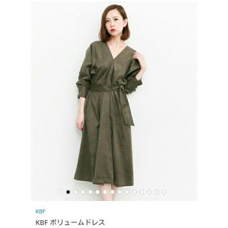 ケービーエフ(KBF)の【週末限定価格】KBF ボリュームドレス　(2015-2016 AW)(ひざ丈ワンピース)