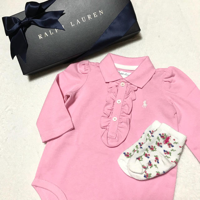 Ralph Lauren(ラルフローレン)の＊coco様 専用＊2点セット♡新品✨長袖ボディスーツ×靴下/花柄 6M/70 キッズ/ベビー/マタニティのベビー服(~85cm)(ロンパース)の商品写真